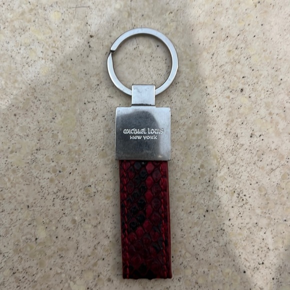 AUTHENTIC Michael Louis New York python keychain NEVER USED - Picture 1 of 3